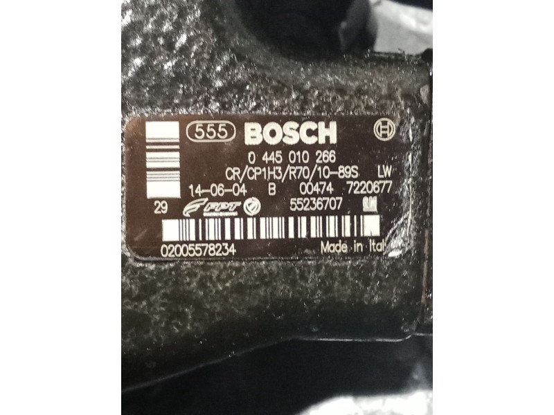 Recambio de bomba inyeccion para fiat 500 l (330) referencia OEM IAM 0445010266  BOSCH