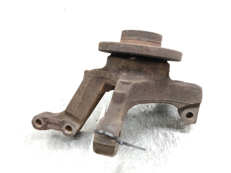 Recambio de mangueta delantera derecha para nissan micra (k12e) acenta referencia OEM IAM   