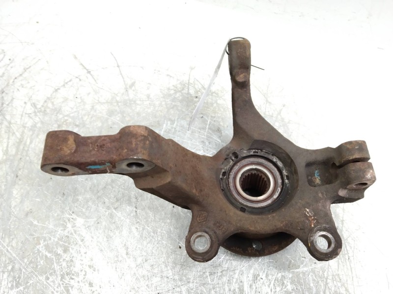 Recambio de mangueta delantera derecha para nissan micra (k12e) acenta referencia OEM IAM   