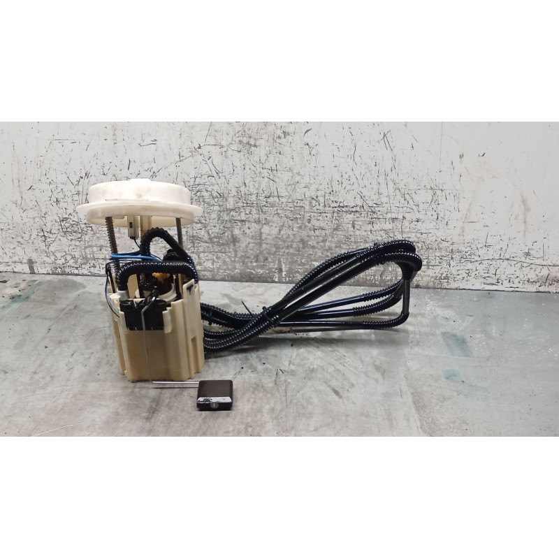 Recambio de bomba combustible para mercedes-benz clase glk (x204) 220 cdi 4-matic (204.984, 204.997) referencia OEM IAM A2044702