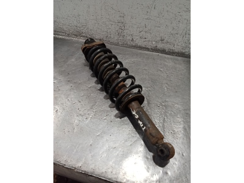 Recambio de amortiguador trasero derecho para dodge journey se referencia OEM IAM   