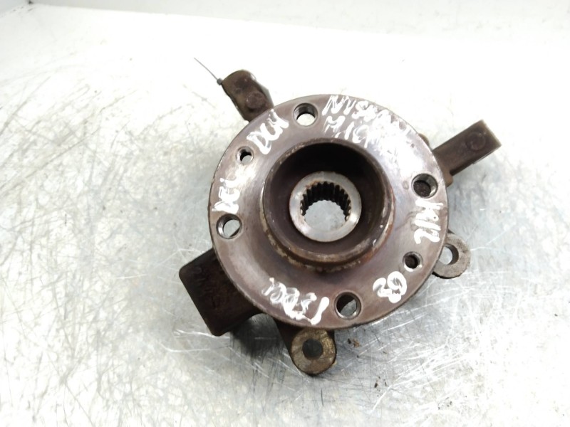 Recambio de mangueta delantera derecha para nissan micra (k12e) acenta referencia OEM IAM   