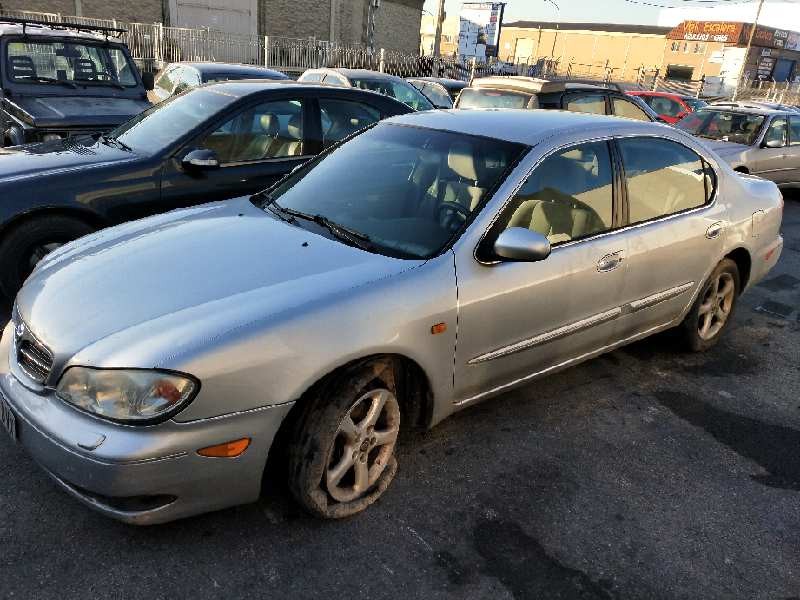 nissan maxima qx (a32) del año 2002