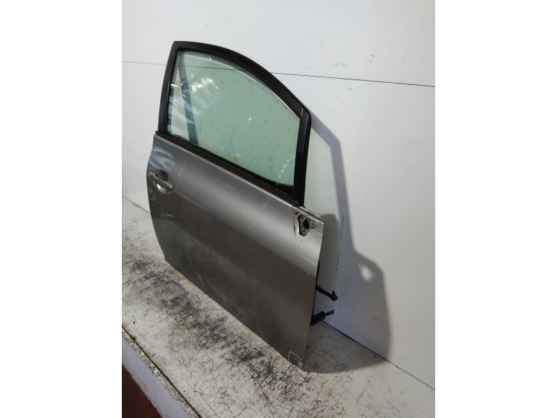 Recambio de puerta delantera derecha para toyota auris luna referencia OEM IAM   5P