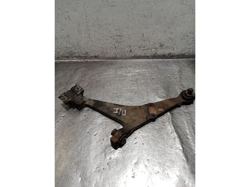 Recambio de brazo suspension inferior delantero izquierdo para citroën saxo (s0, s1) 1.4 vts referencia OEM IAM   