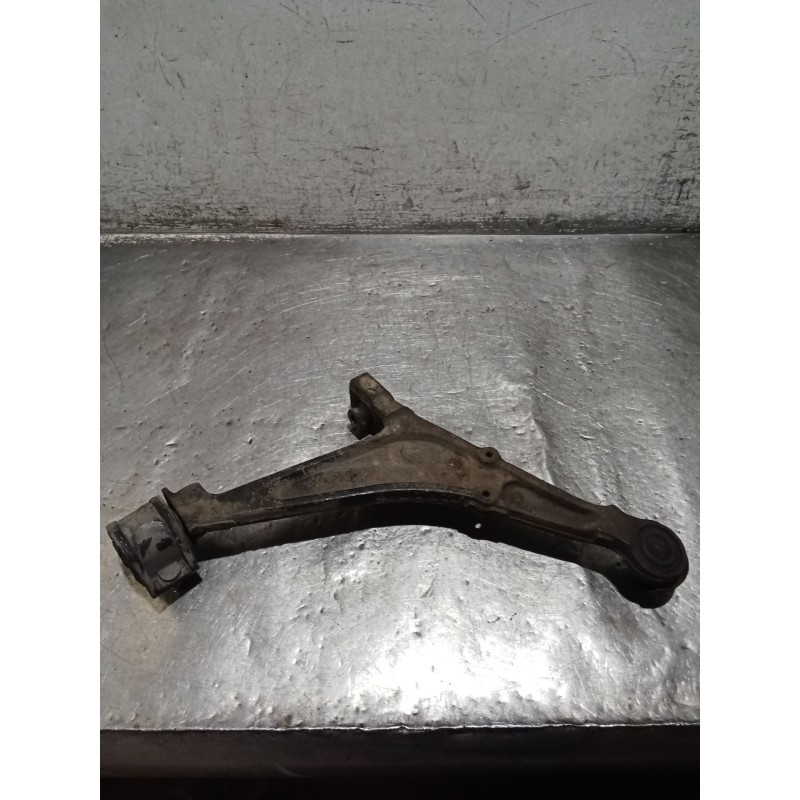 Recambio de brazo suspension inferior delantero izquierdo para citroën saxo (s0, s1) 1.4 vts referencia OEM IAM   