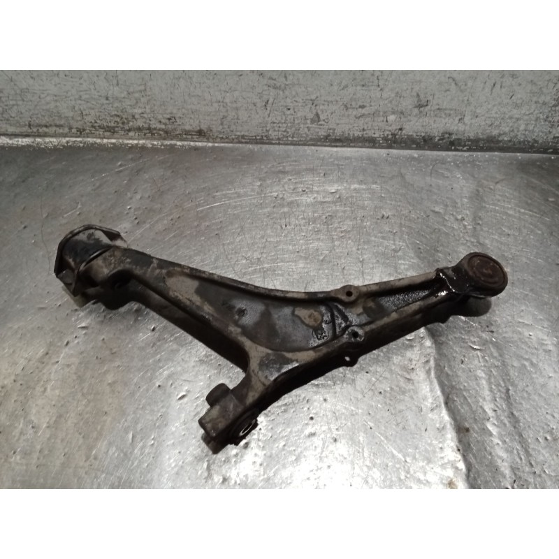 Recambio de brazo suspension inferior delantero derecho para citroën saxo (s0, s1) 1.4 vts referencia OEM IAM   