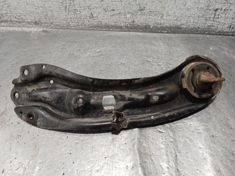 Recambio de brazo suspension superior trasero izquierdo para dodge journey se referencia OEM IAM   ANTERIOR