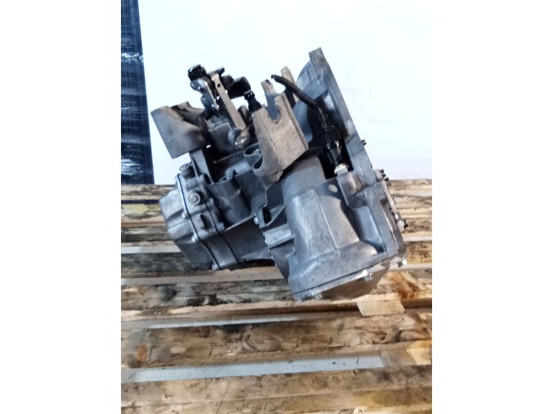 Recambio de caja cambios para chevrolet cruze (j300) 1.8 referencia OEM IAM ASL 5V 013377 BMC372