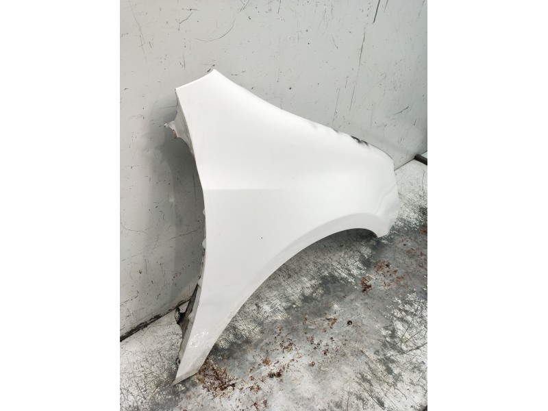 Recambio de aleta delantera derecha para volkswagen golf vi (5k1) 1.6 tdi referencia OEM IAM   