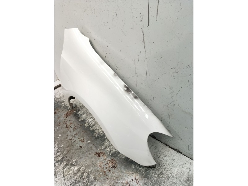 Recambio de aleta delantera derecha para volkswagen golf vi (5k1) 1.6 tdi referencia OEM IAM   