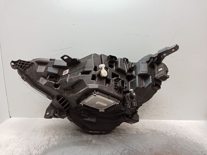 Recambio de faro derecho para renault arkana i (lcm_, ldn_) 1.6 e-tech 145 (ldmu) referencia OEM IAM 260107780R  