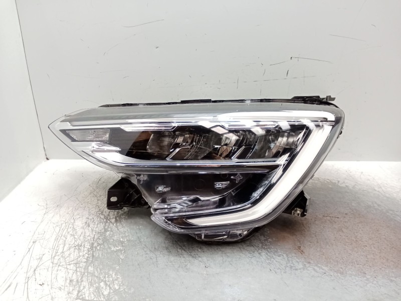 Recambio de faro izquierdo para renault arkana i (lcm_, ldn_) 1.6 e-tech 145 (ldmu) referencia OEM IAM 260603632R  