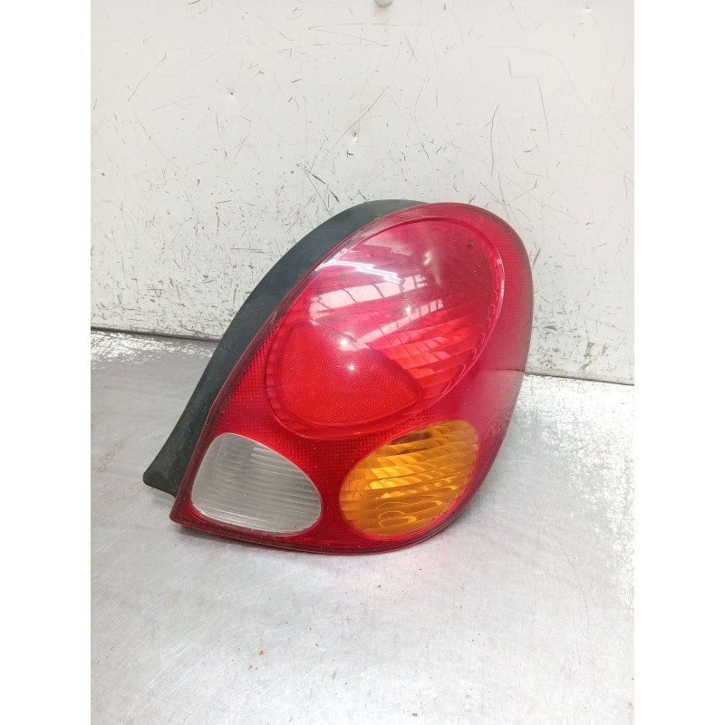 Recambio de piloto trasero derecho para toyota corolla (_e11_) 1.4 16v (zze111_) referencia OEM IAM   2000