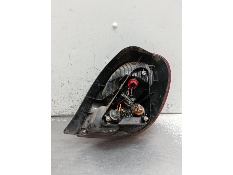 Recambio de piloto trasero izquierdo para toyota corolla (_e11_) 1.4 16v (zze111_) referencia OEM IAM   2000