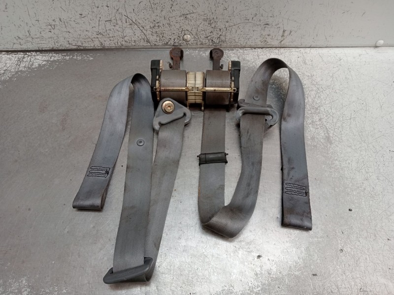 Recambio de juego cinturones delantero para renault clio ii (bb_, cb_) 1.9 d (b/cb0j) referencia OEM IAM   1998 3P