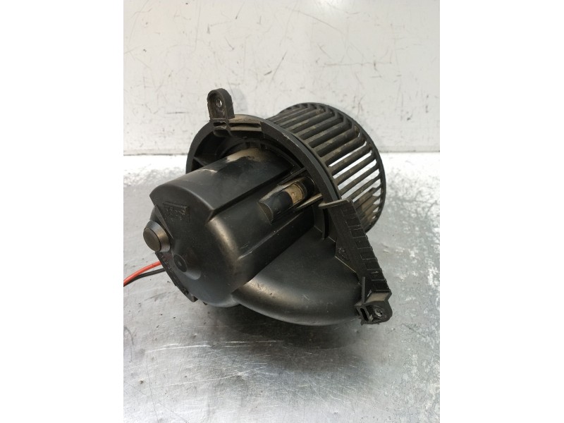 Recambio de motor calefaccion para mercedes-benz vito autobús (w638) 110 td 2.3 (638.174) referencia OEM IAM X17651589X  1996