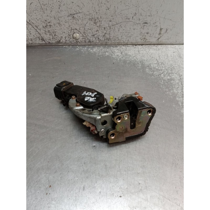 Recambio de motor cierre centralizado trasero derecho para toyota corolla (_e11_) 1.4 16v (zze111_) referencia OEM IAM   2000 5P