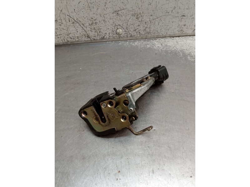 Recambio de motor cierre centralizado trasero izquierdo para toyota corolla (_e11_) 1.4 16v (zze111_) referencia OEM IAM   2000 