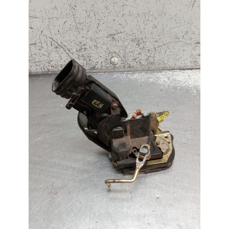 Recambio de motor cierre centralizado trasero izquierdo para toyota corolla (_e11_) 1.4 16v (zze111_) referencia OEM IAM   2000 