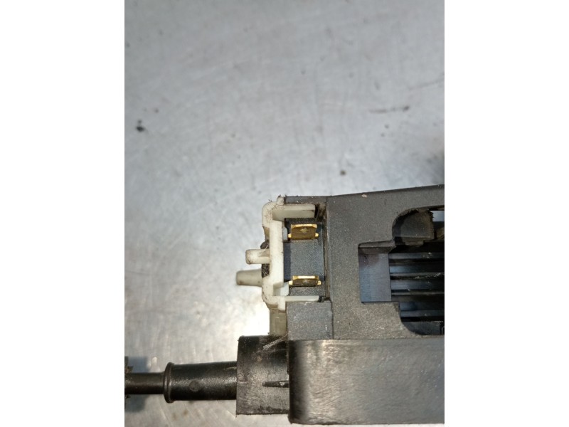 Recambio de motor cierre centralizado delantero izquierdo para renault clio ii (bb_, cb_) 1.9 d (b/cb0j) referencia OEM IAM   19