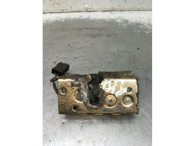 Recambio de motor cierre centralizado trasero derecho para mercedes-benz vito autobús (w638) 110 td 2.3 (638.174) referencia OEM