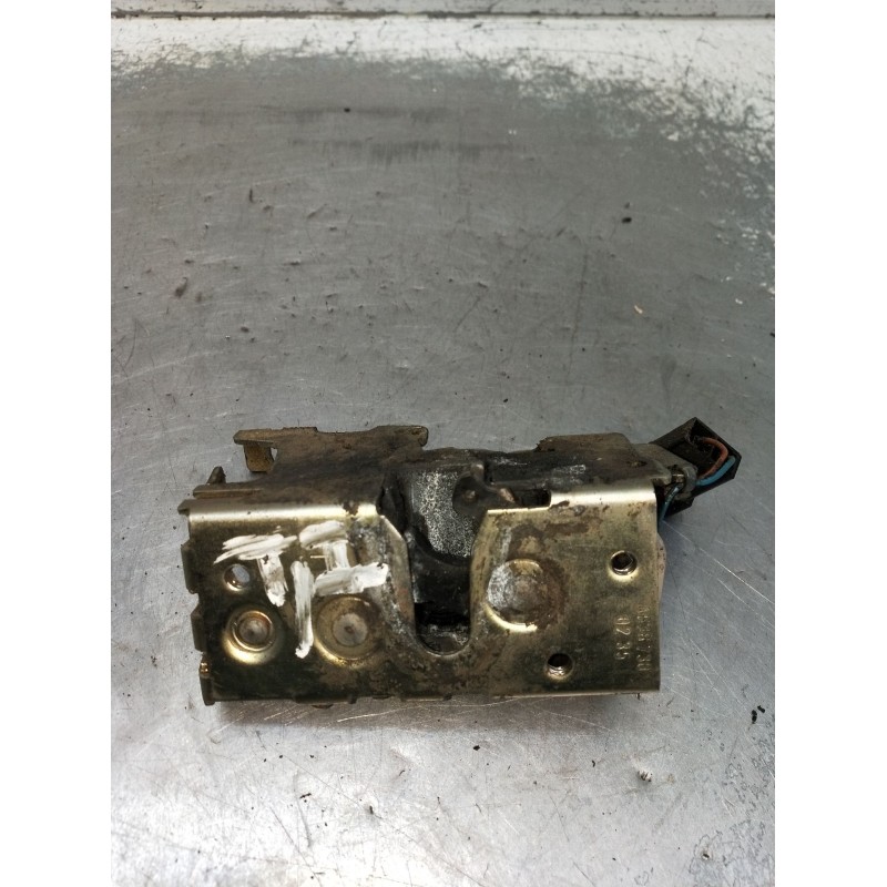 Recambio de motor cierre centralizado trasero izquierdo para mercedes-benz vito autobús (w638) 110 td 2.3 (638.174) referencia O