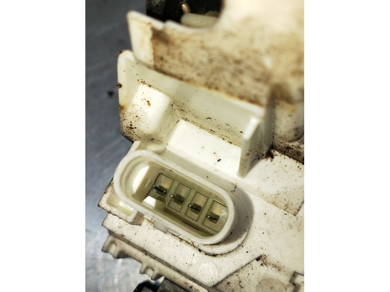 Recambio de motor cierre centralizado trasero derecho para dodge journey se referencia OEM IAM P04589696AAA 5P 2009