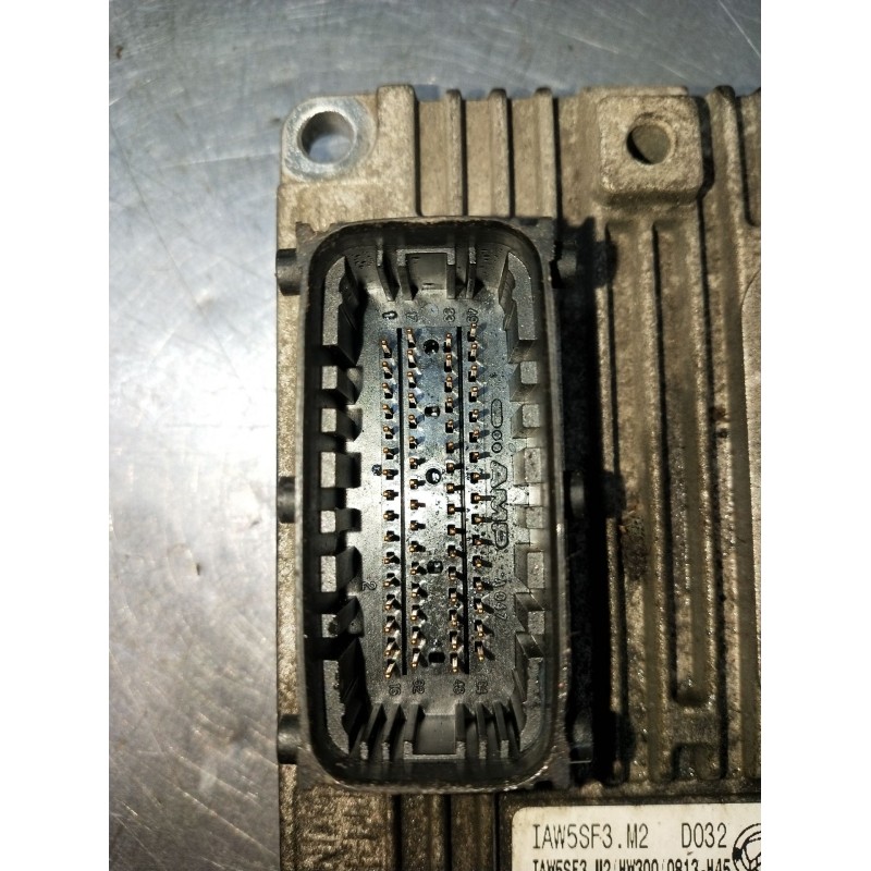 Recambio de centralita motor uce para fiat grande punto (199_) 1.4 (199axb1a) referencia OEM IAM 51780241 6160109905 5SF3M2 2005