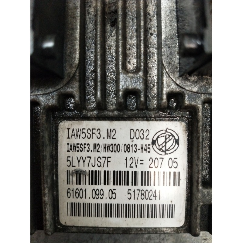 Recambio de centralita motor uce para fiat grande punto (199_) 1.4 (199axb1a) referencia OEM IAM 51780241 6160109905 5SF3M2 2005