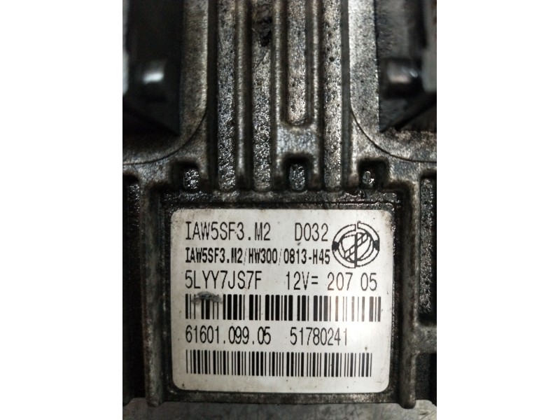 Recambio de centralita motor uce para fiat grande punto (199_) 1.4 (199axb1a) referencia OEM IAM 51780241 6160109905 5SF3M2 2005