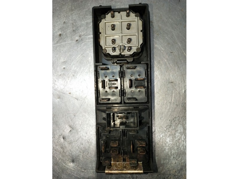 Recambio de mando elevalunas delantero izquierdo para mercedes-benz vito autobús (w638) 110 td 2.3 (638.174) referencia OEM IAM 