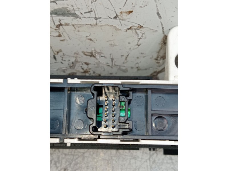 Recambio de modulo electronico para mazda mx-5 (nc) 1.8 roadster coupe active+ (93kw) referencia OEM IAM NE51W631K  2007