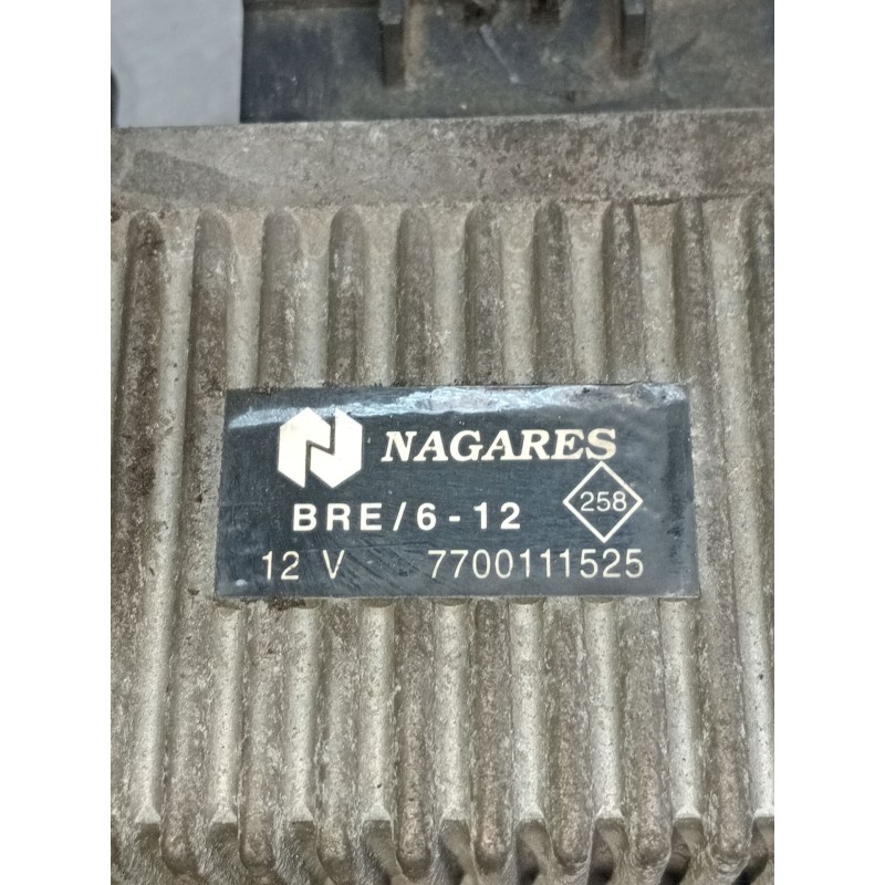 Recambio de caja precalentamiento para renault clio ii (bb_, cb_) 1.9 d (b/cb0j) referencia OEM IAM 7700111525  1998