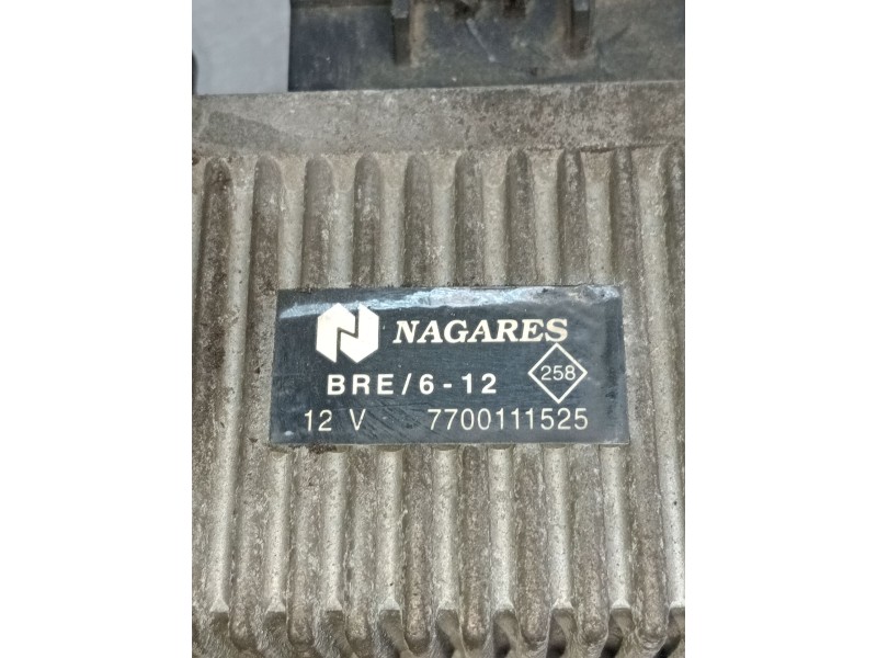 Recambio de caja precalentamiento para renault clio ii (bb_, cb_) 1.9 d (b/cb0j) referencia OEM IAM 7700111525  1998