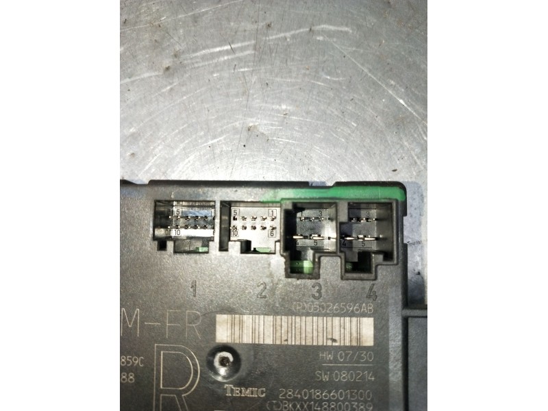 Recambio de modulo electronico para dodge journey se referencia OEM IAM 2840186601300 05026596AB 2009