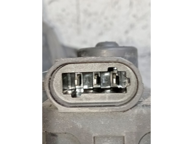 Recambio de faro izquierdo para renault clio ii (bb_, cb_) 1.9 d (b/cb0j) referencia OEM IAM 14861100L  1998