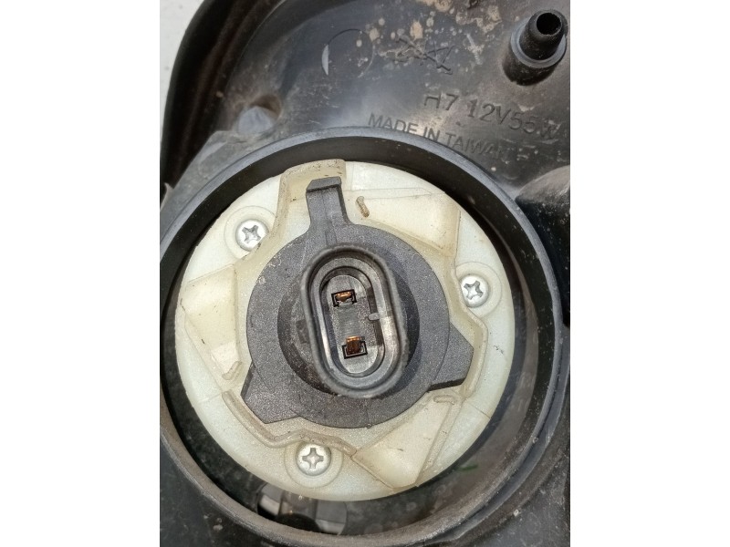 Recambio de faro derecho para renault clio ii (bb_, cb_) 1.9 d (b/cb0j) referencia OEM IAM 085511136R  1998