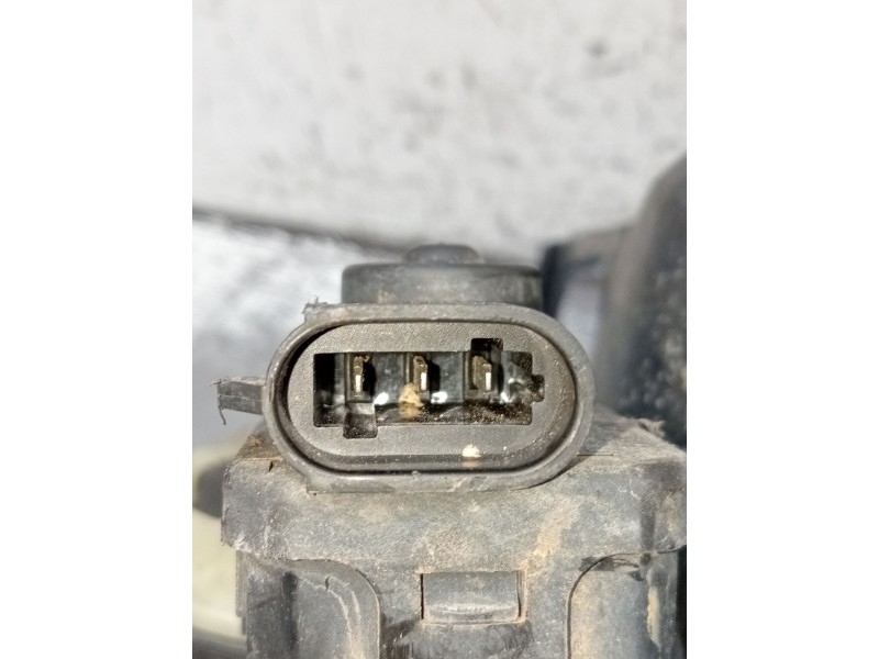 Recambio de faro derecho para renault clio ii (bb_, cb_) 1.9 d (b/cb0j) referencia OEM IAM 085511136R  1998