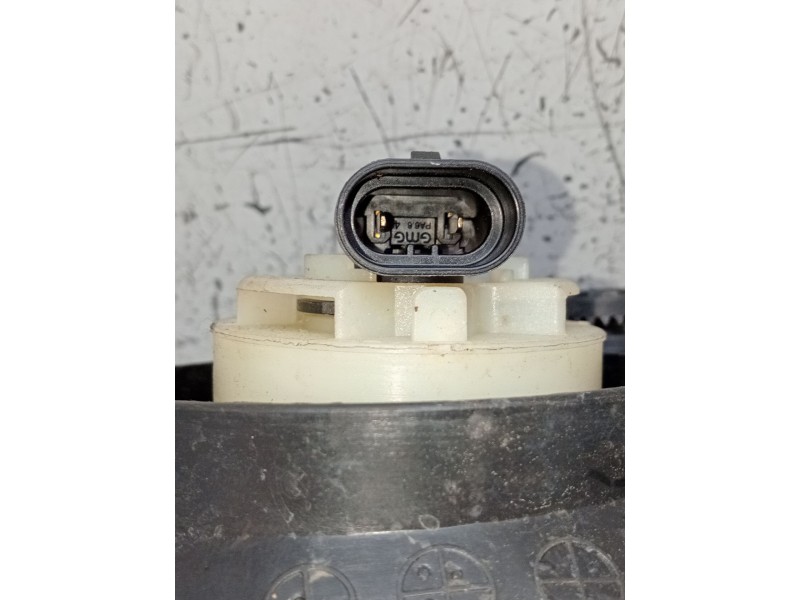 Recambio de faro derecho para renault clio ii (bb_, cb_) 1.9 d (b/cb0j) referencia OEM IAM 085511136R  1998