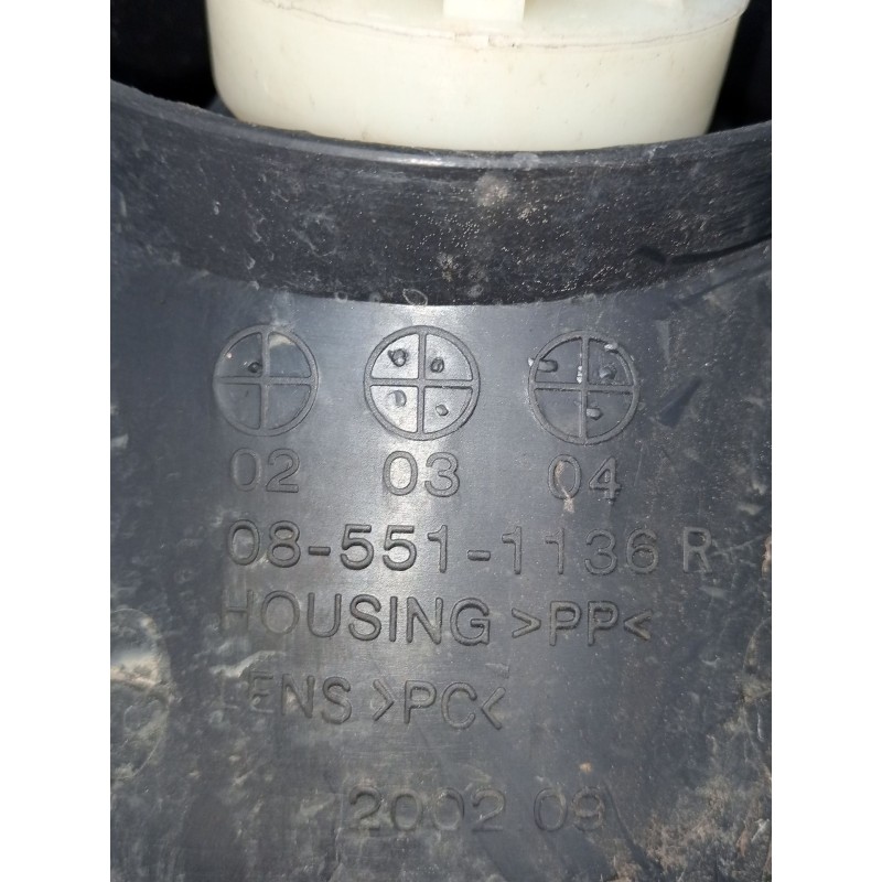 Recambio de faro derecho para renault clio ii (bb_, cb_) 1.9 d (b/cb0j) referencia OEM IAM 085511136R  1998