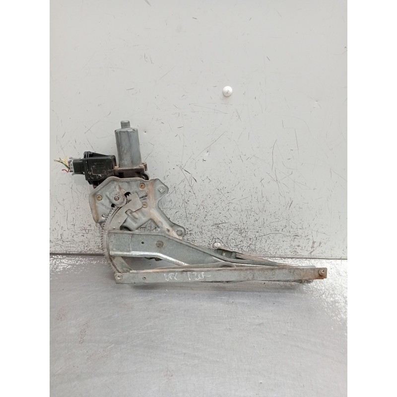 Recambio de elevalunas delantero izquierdo para toyota corolla (_e11_) 1.4 16v (zze111_) referencia OEM IAM 0130821908  2000 5P