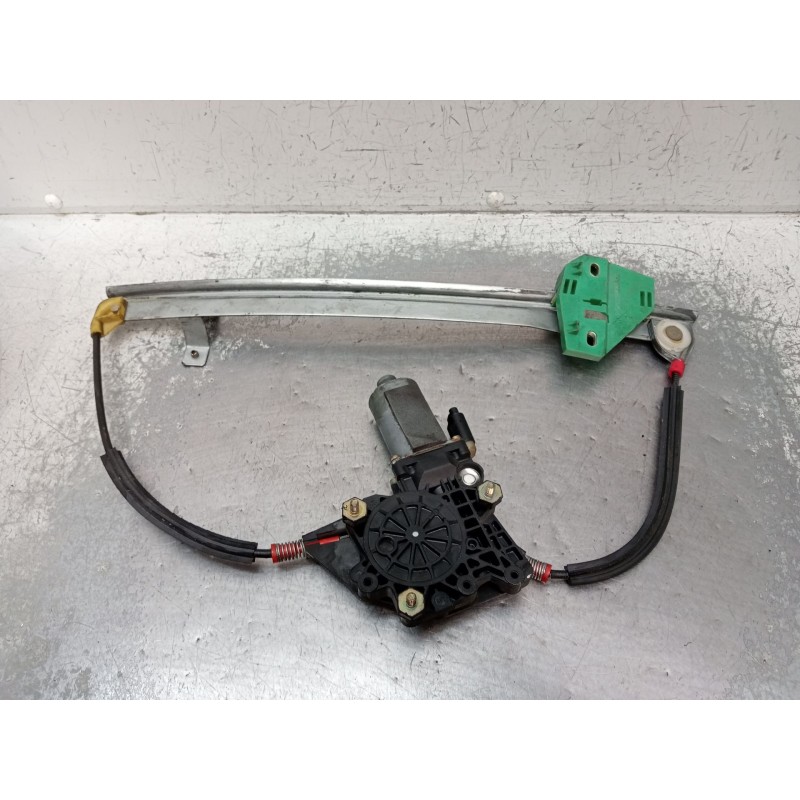 Recambio de elevalunas delantero derecho para ford ka (rb_) 1.3 i referencia OEM IAM 0130821683  1996 3P