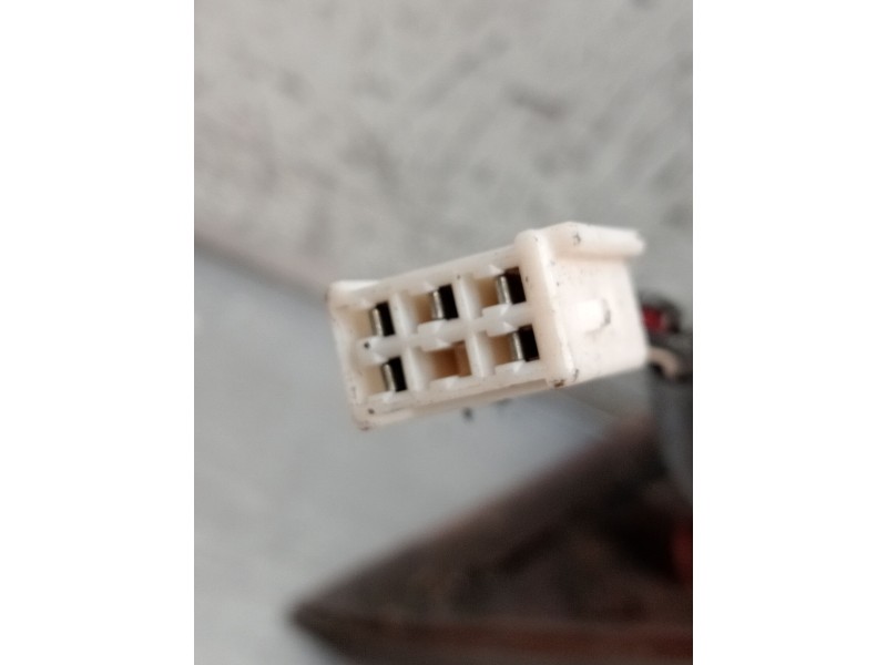 Recambio de retrovisor derecho para toyota corolla (_e11_) 1.4 16v (zze111_) referencia OEM IAM  ELÉCTRICO 2000