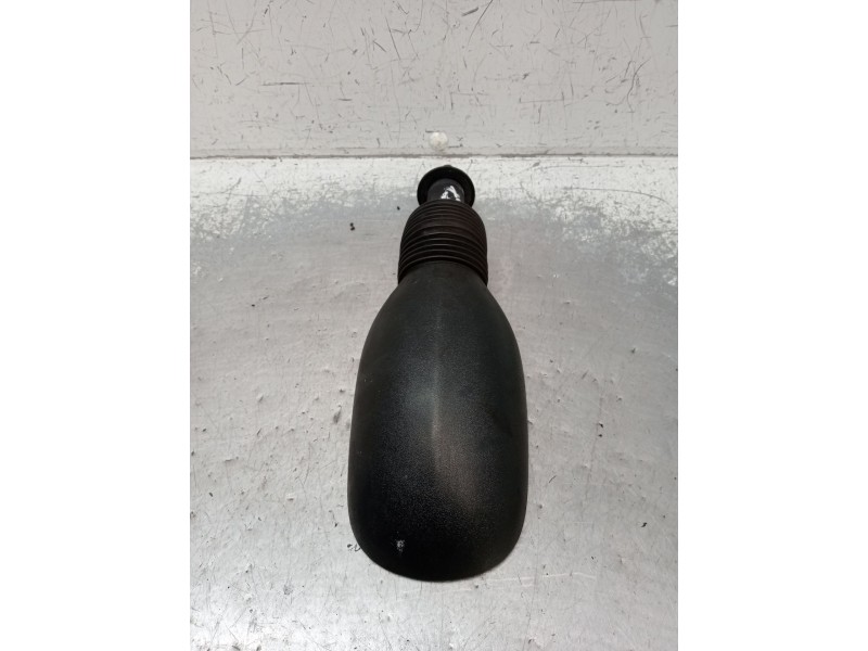 Recambio de retrovisor izquierdo para ford ka (rb_) 1.3 i referencia OEM IAM   1996 MANUAL