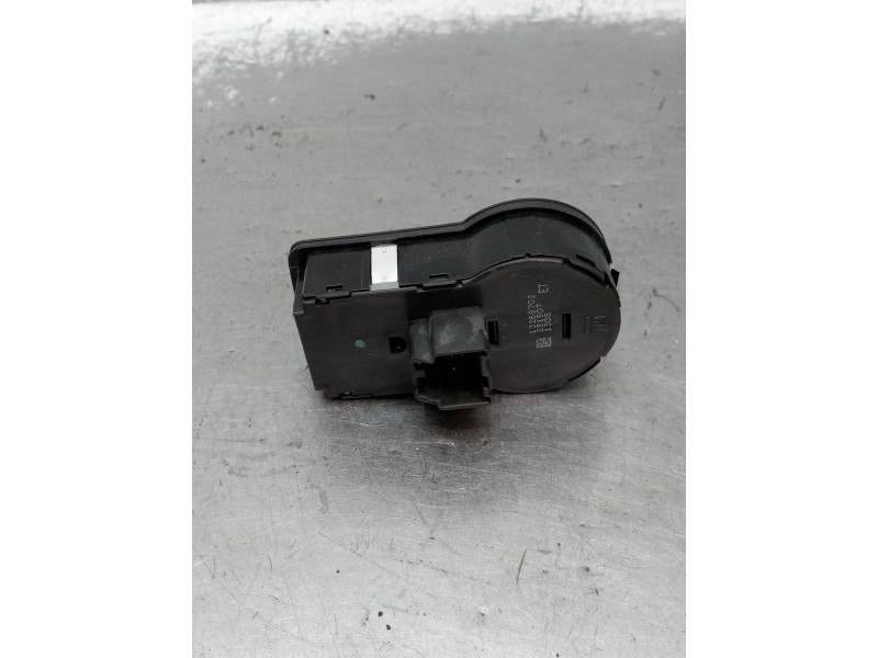 Recambio de mando luces para opel insignia a (g09) 2.0 cdti (68) referencia OEM IAM 13268702 251507 2008