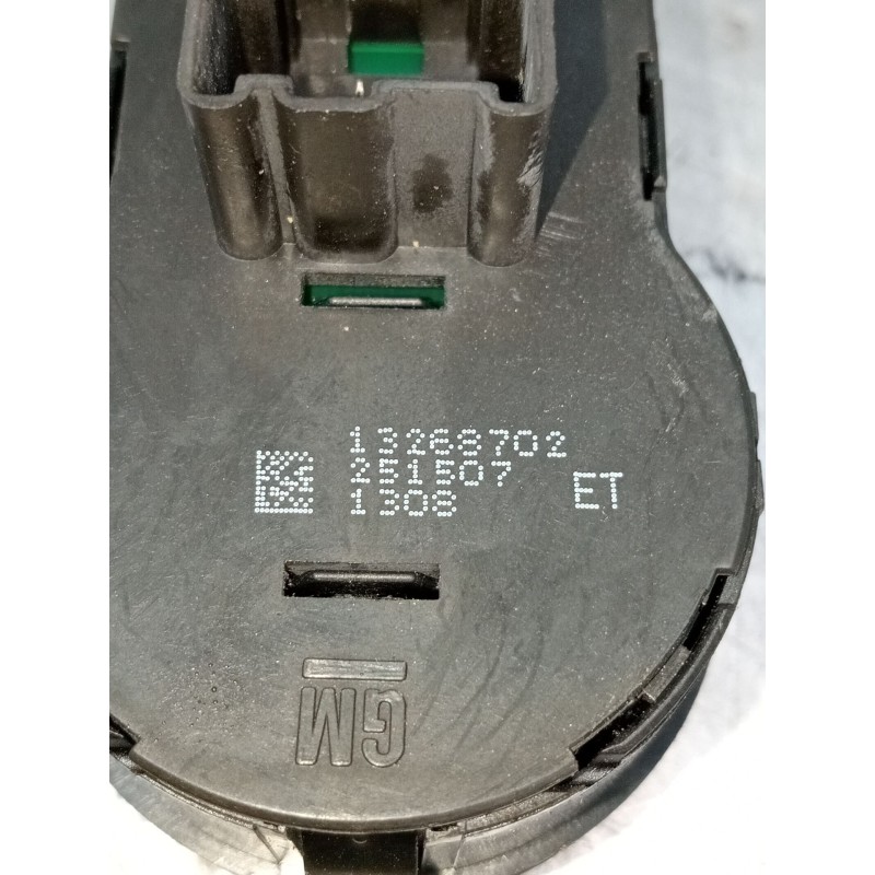 Recambio de mando luces para opel insignia a (g09) 2.0 cdti (68) referencia OEM IAM 13268702 251507 2008