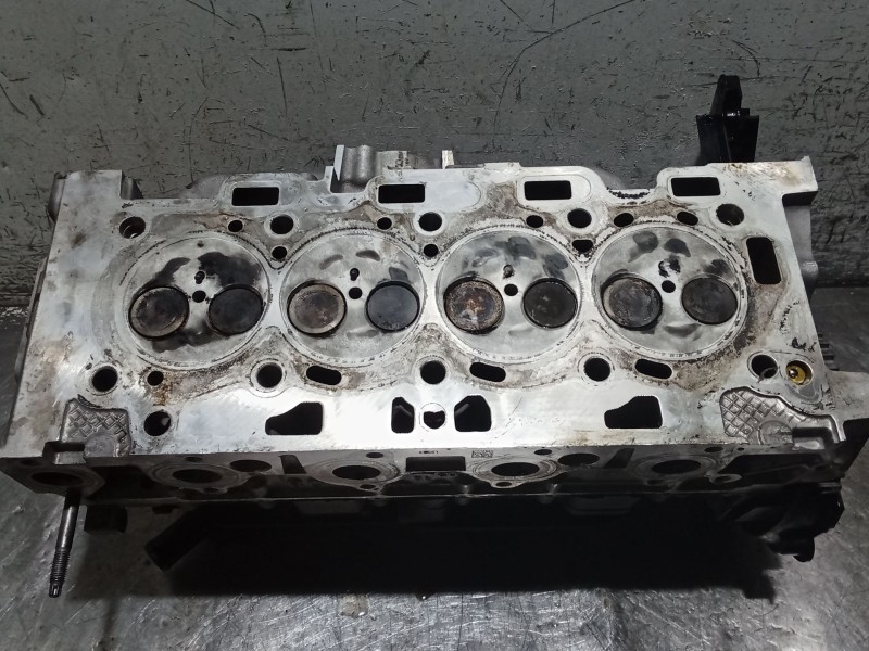Recambio de culata para ford focus iii 1.6 tdci referencia OEM IAM   
