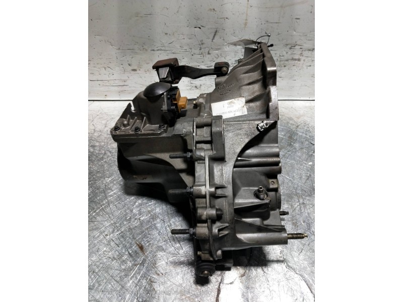 Recambio de caja cambios para ford escort express referencia OEM IAM 96ZTAA  