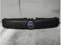 Recambio de rejilla delantera para fiat panda (169) 1.1 8v active referencia OEM IAM 735314236  